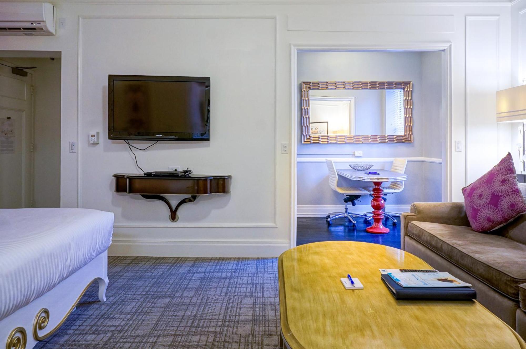 Resort At The Park 3*